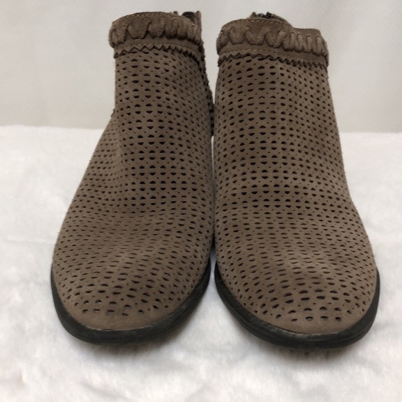 Earth Women’s Peak Perry Suede Booties - Picture 3 of 13